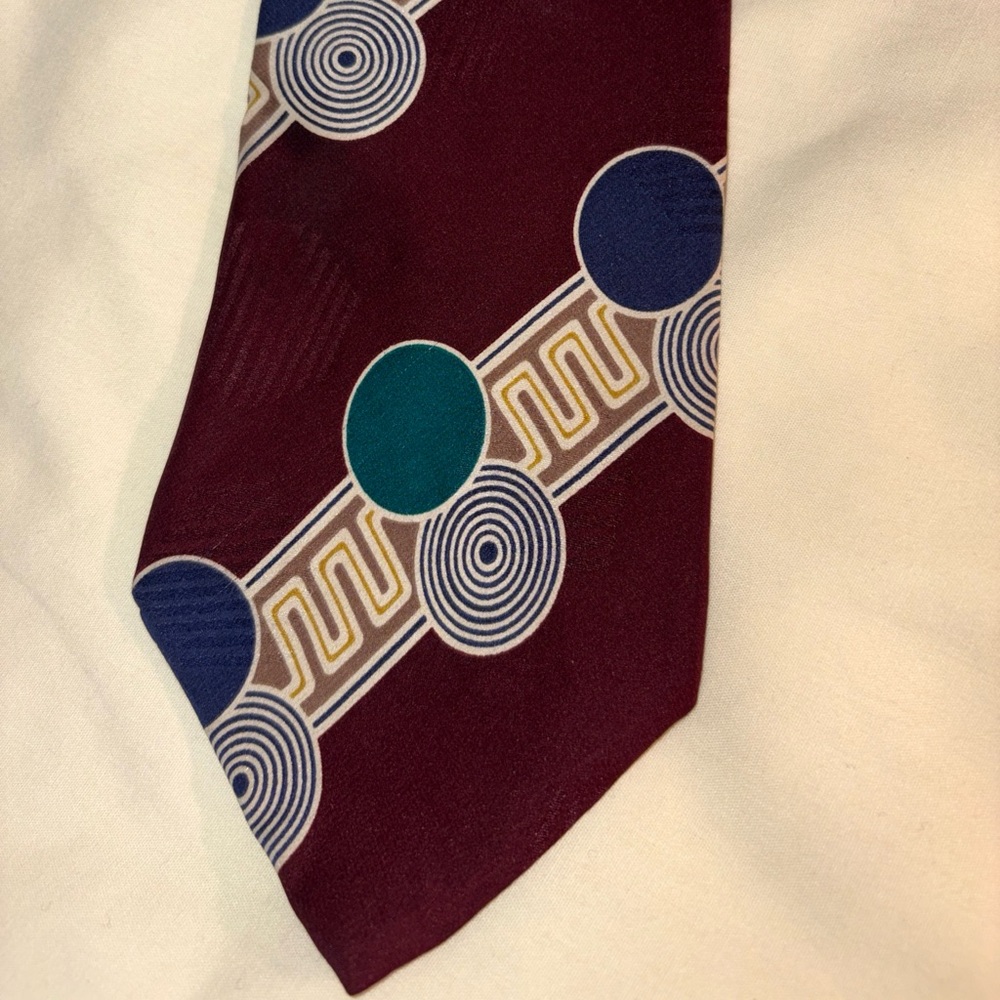 John Henry Silk Tie Burgundy w/Blue Teal &Cream Abstract Geometric Circle 56”x4”